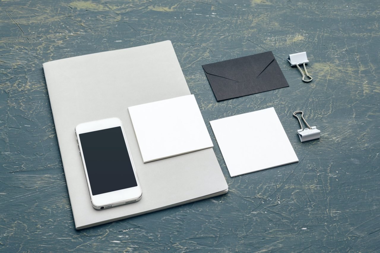 Stationery mock up on wooden background. Responsive design template. Branding identity mock up