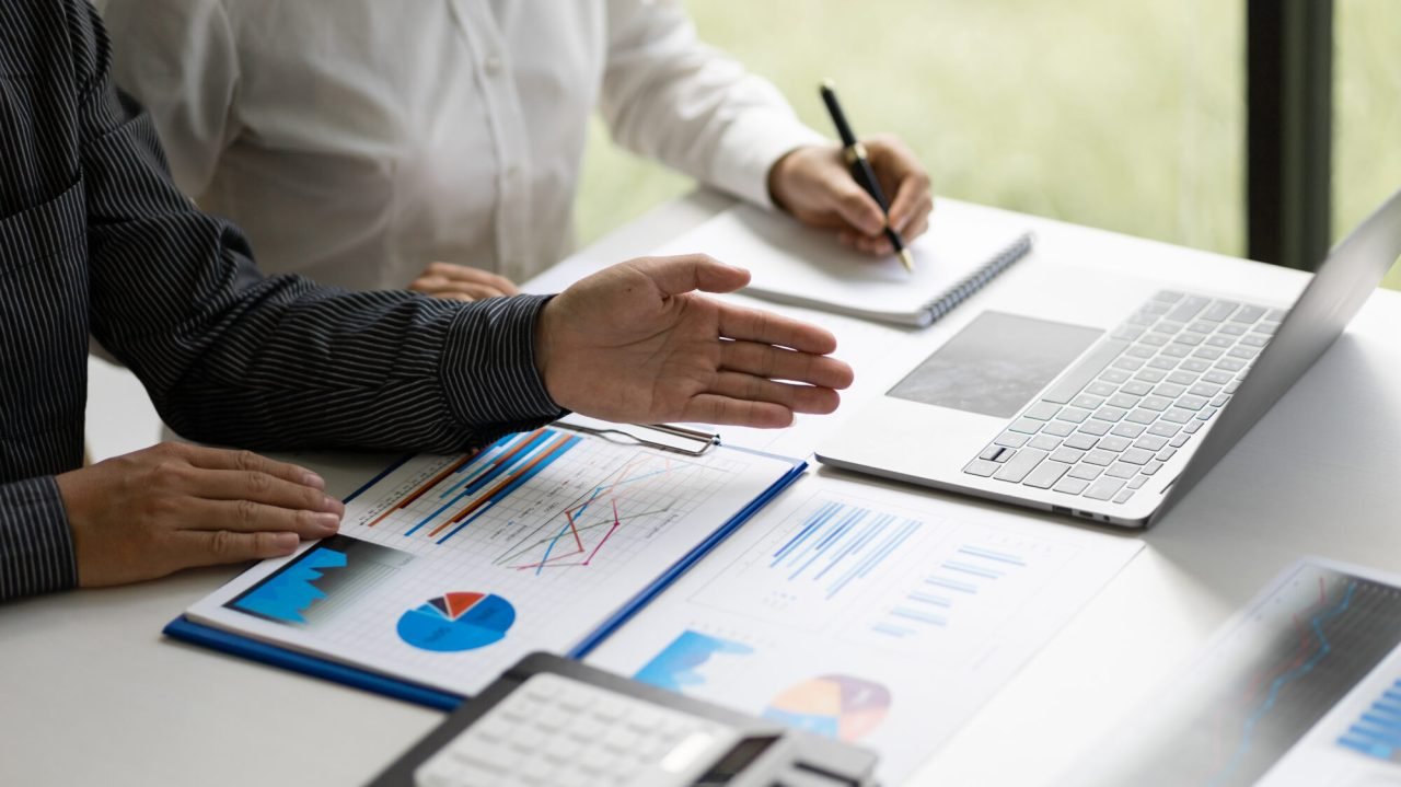 Business Marketing Strategy Analysis and Investment Planning.